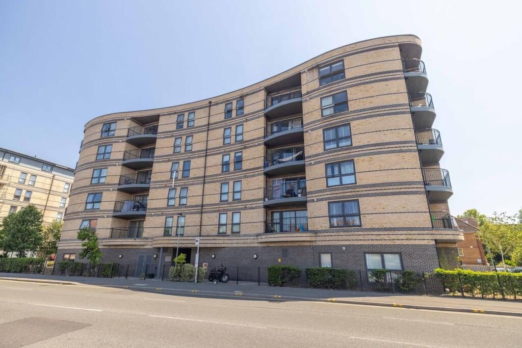 Property main image