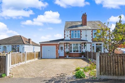 Property on Chetwynd Road, NG9 6FT