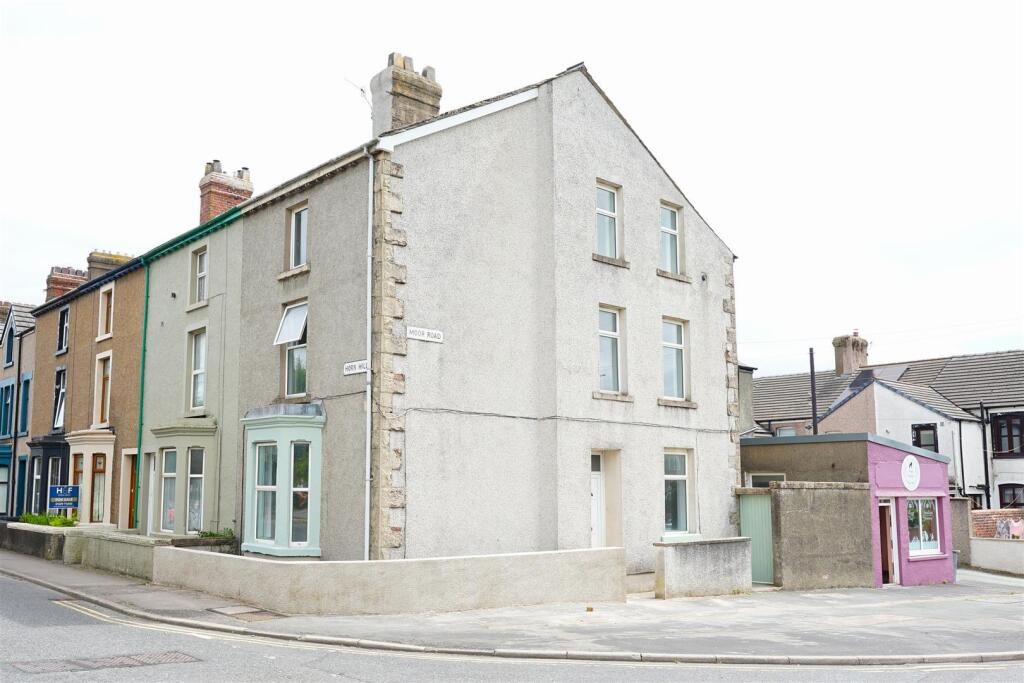 Terraced House