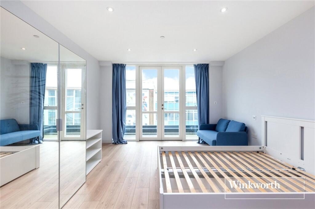 Property main image