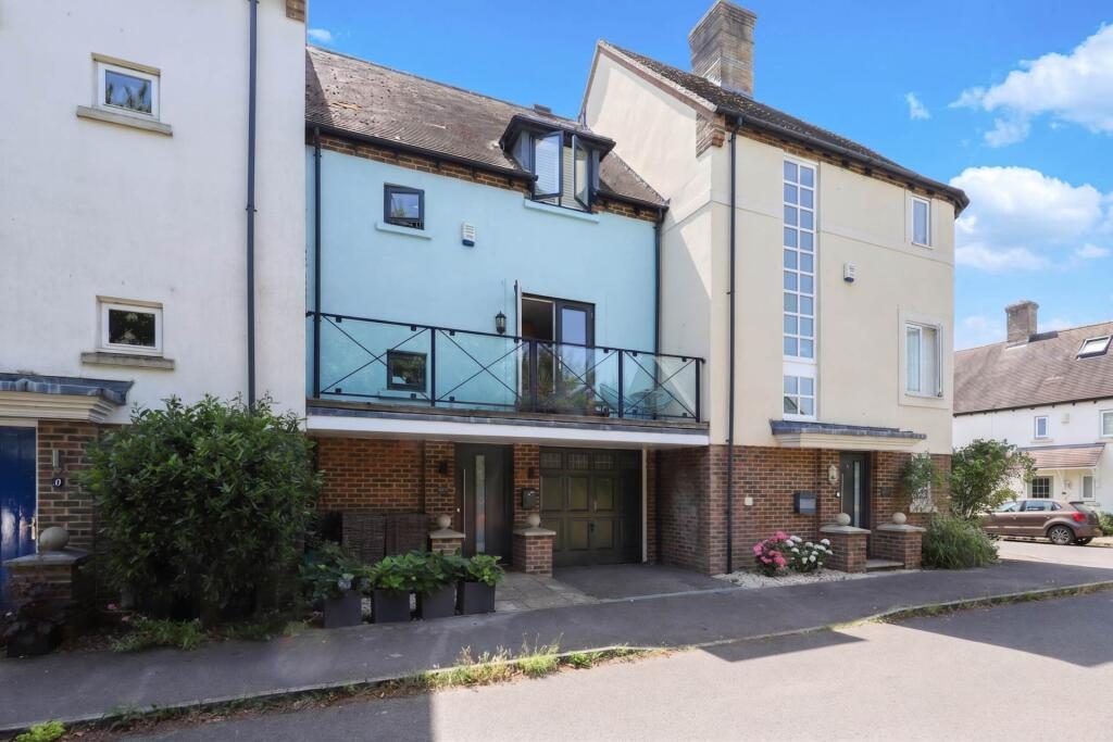 Property main image