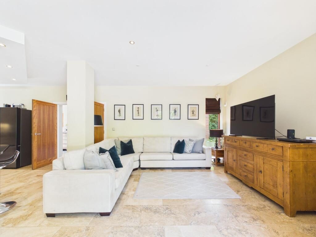 Thumbnail 26