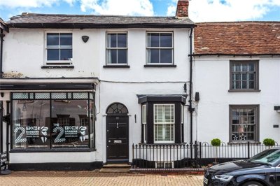Property on High Street, RG10 8BU