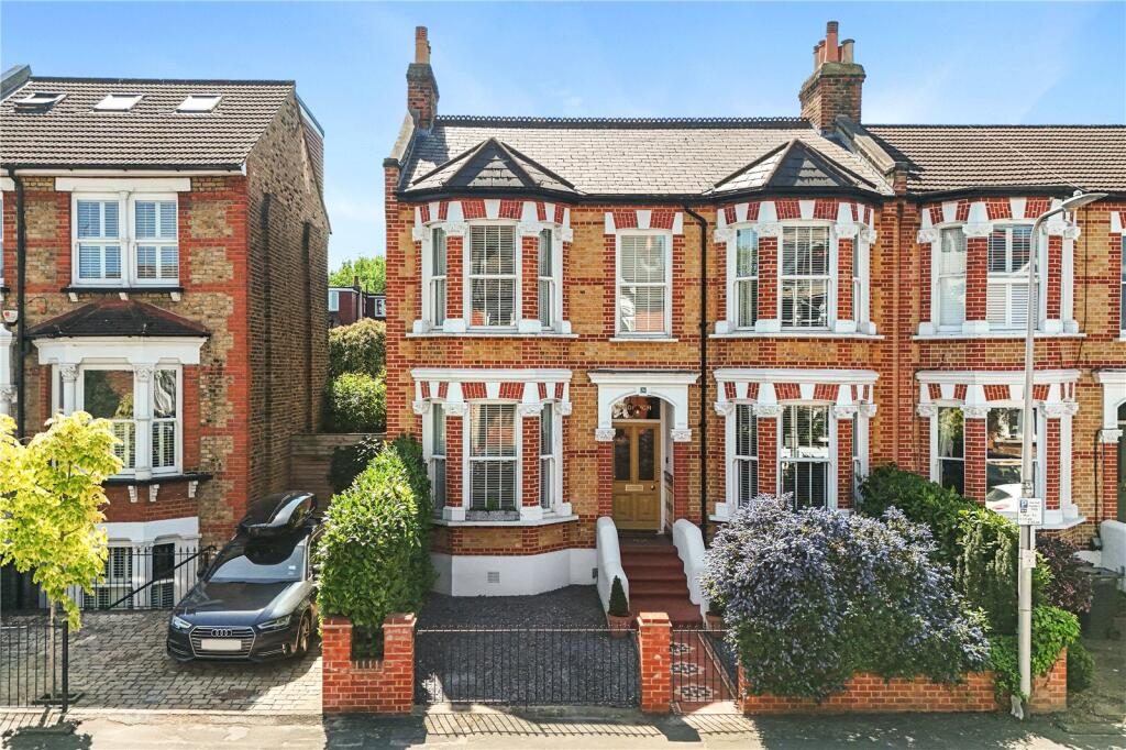 Terraced House
