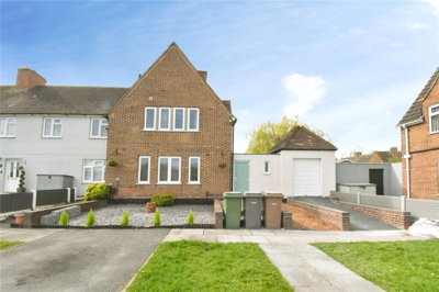 Property on Carr Bridge Road, CH49 8EU