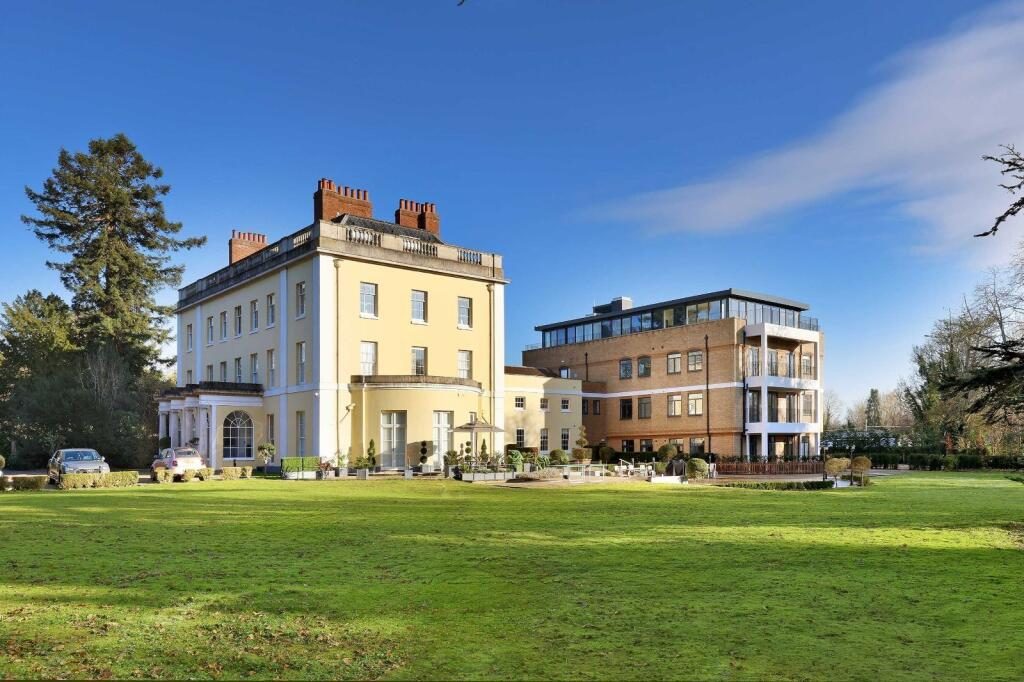 Property main image