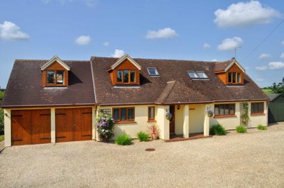 Property on Ardley Road, OX27 7LU