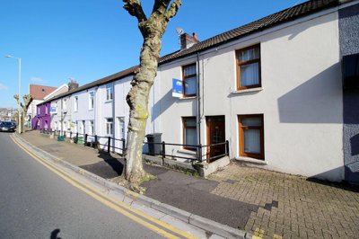 Property on Broadway, CF37 1BE