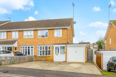 Property on Melbourne Close, OX16 9UQ