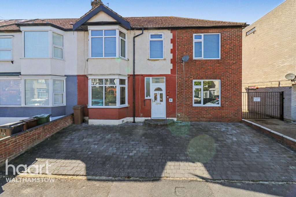Terraced House