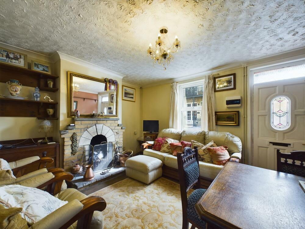 Terraced House