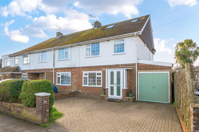 Property on William Street, ME8 8HW