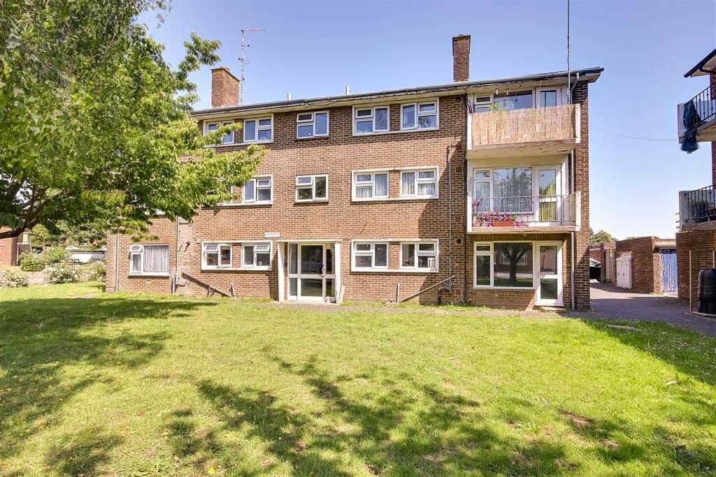 Property main image