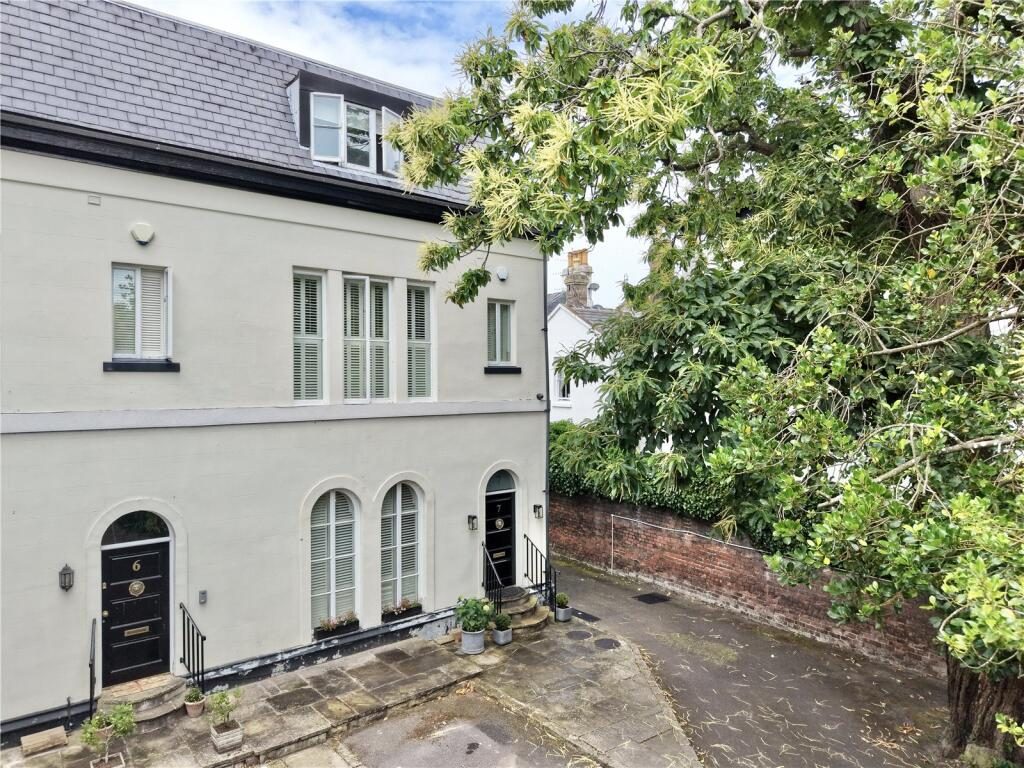Property main image