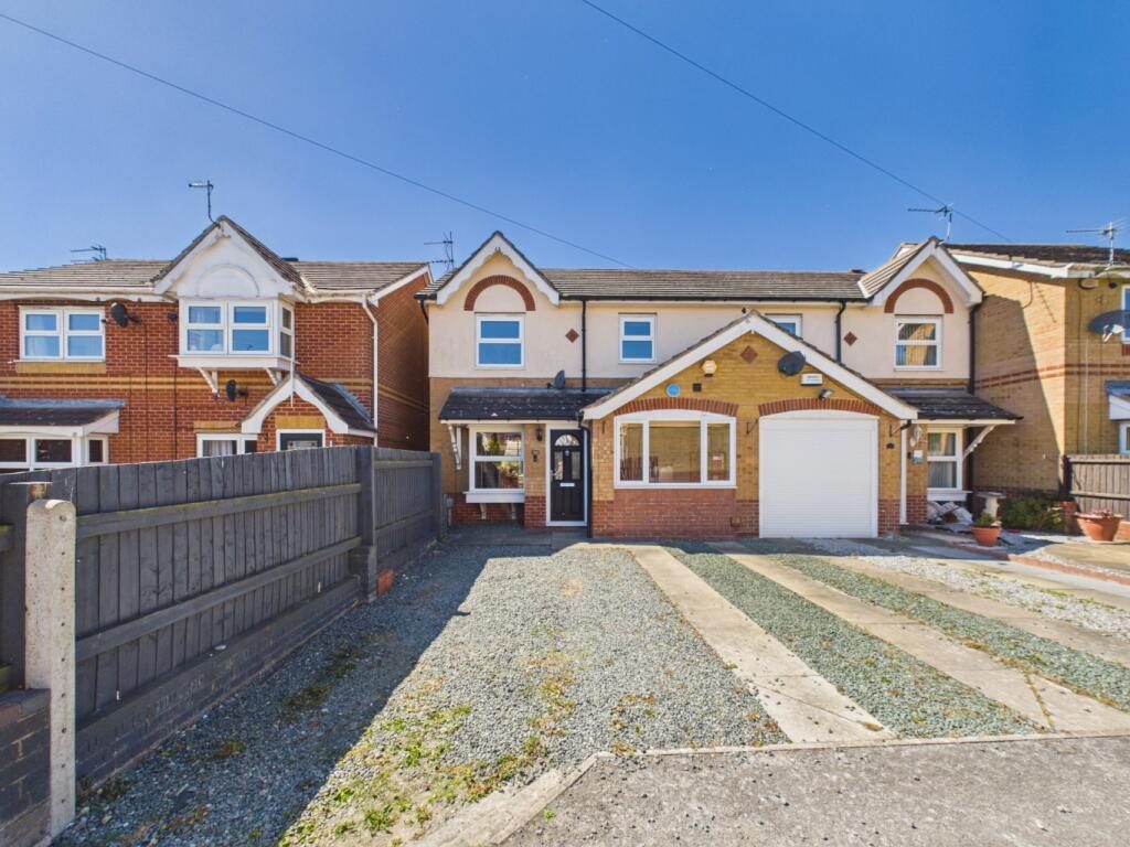 Terraced House
