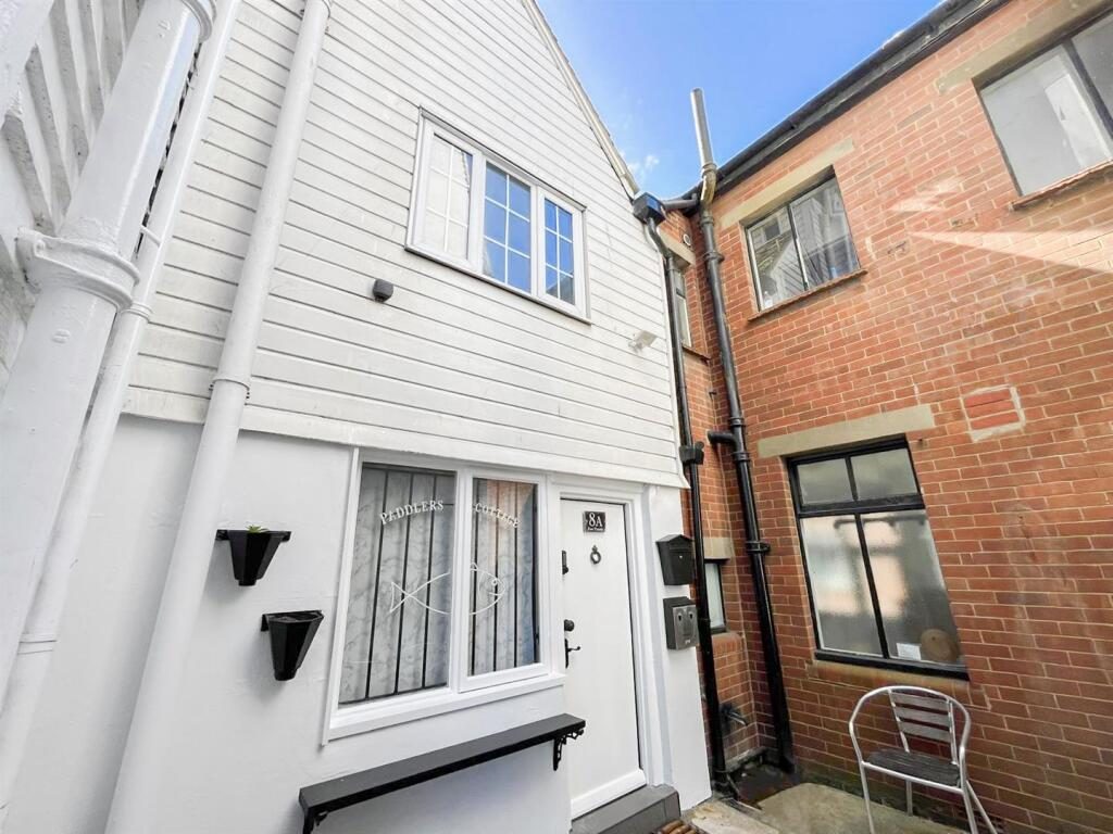 Terraced House