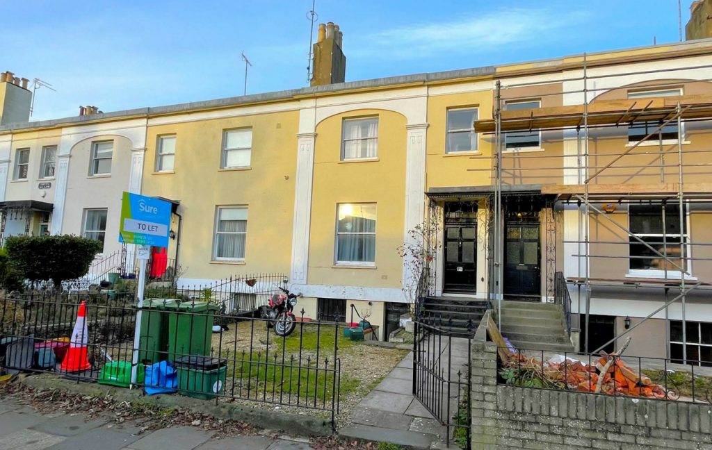 Property main image