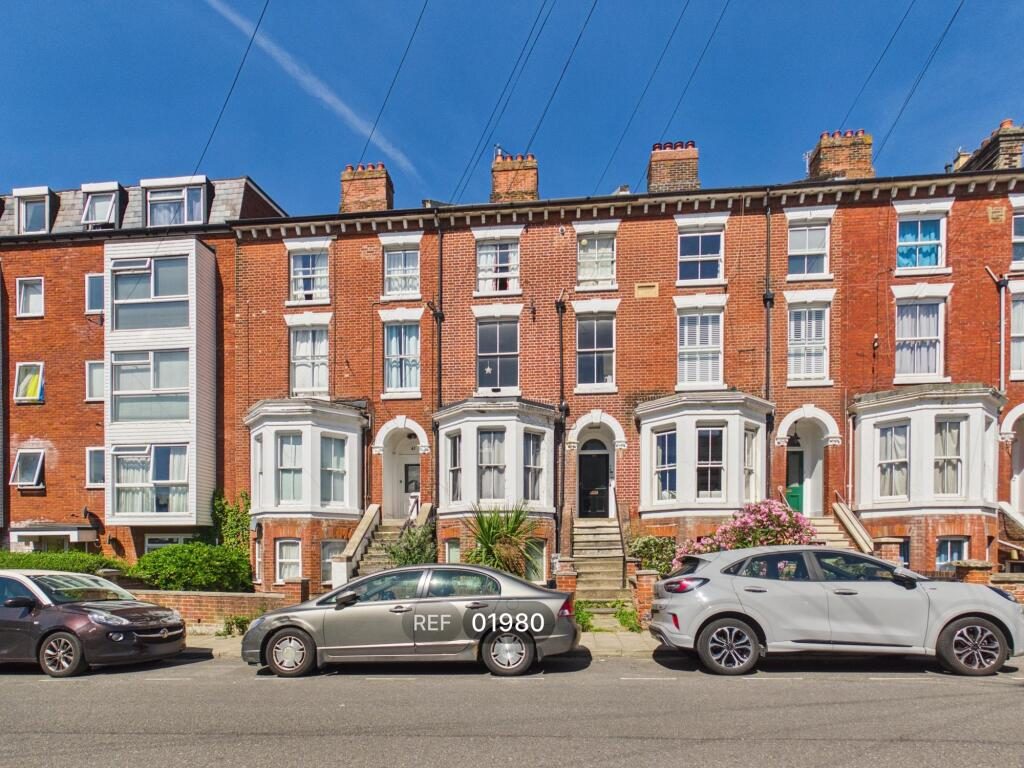 Property main image