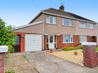 Property on Newton Nottage Road, CF36 5RR