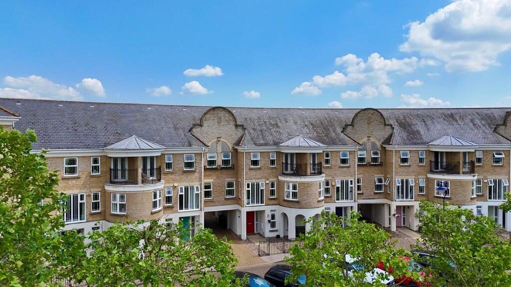 Property main image