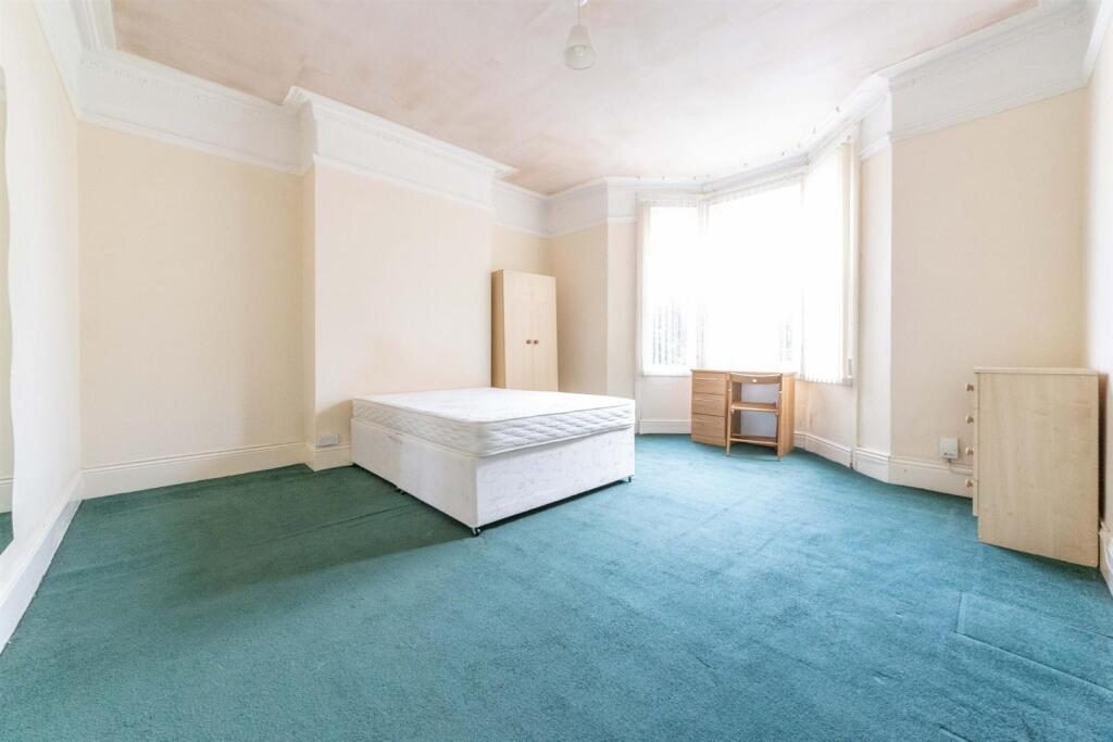 Thumbnail 10