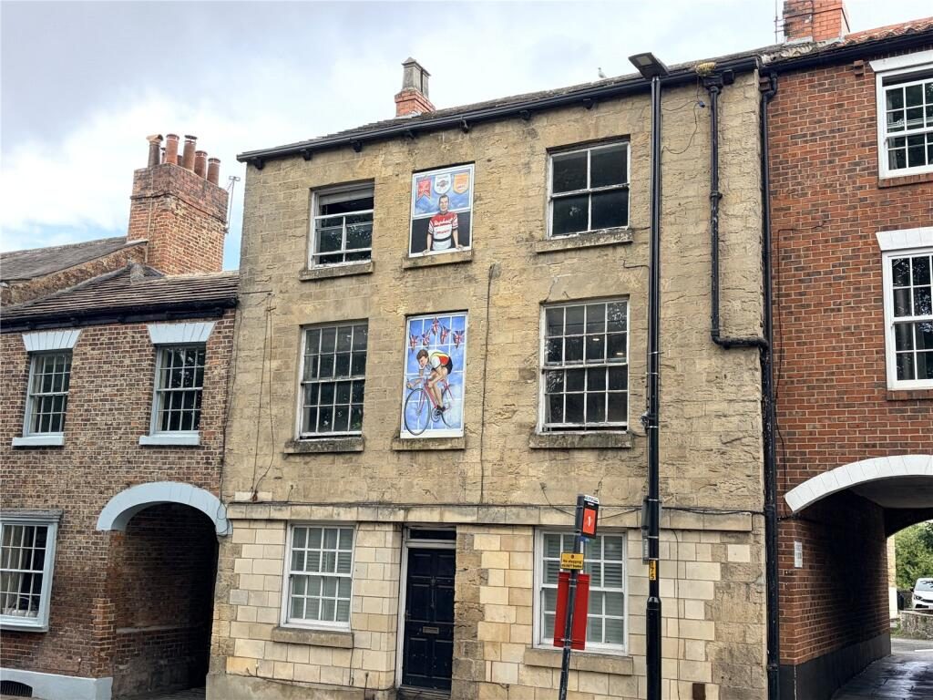 Property main image