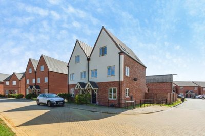 Property on Bailey Road, OX16 1HW