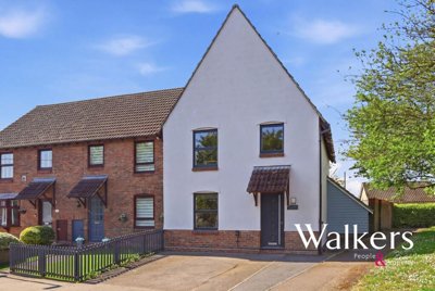 Property on Fryerning Lane, CM4 0DE