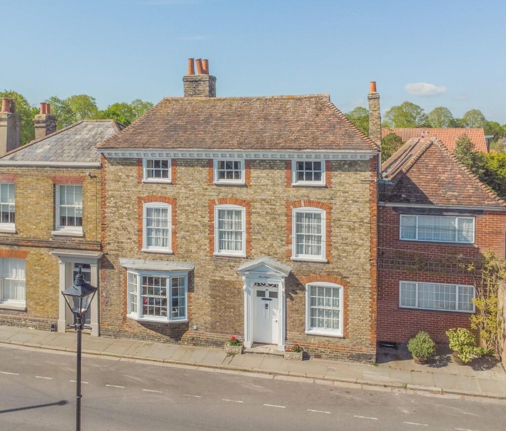 Terraced House