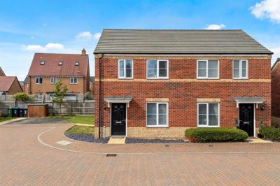 Property on Tempest Close, CV47 1AQ