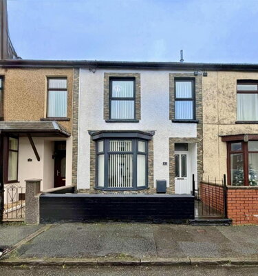 Property on Heathfield Avenue, SA11 5AB