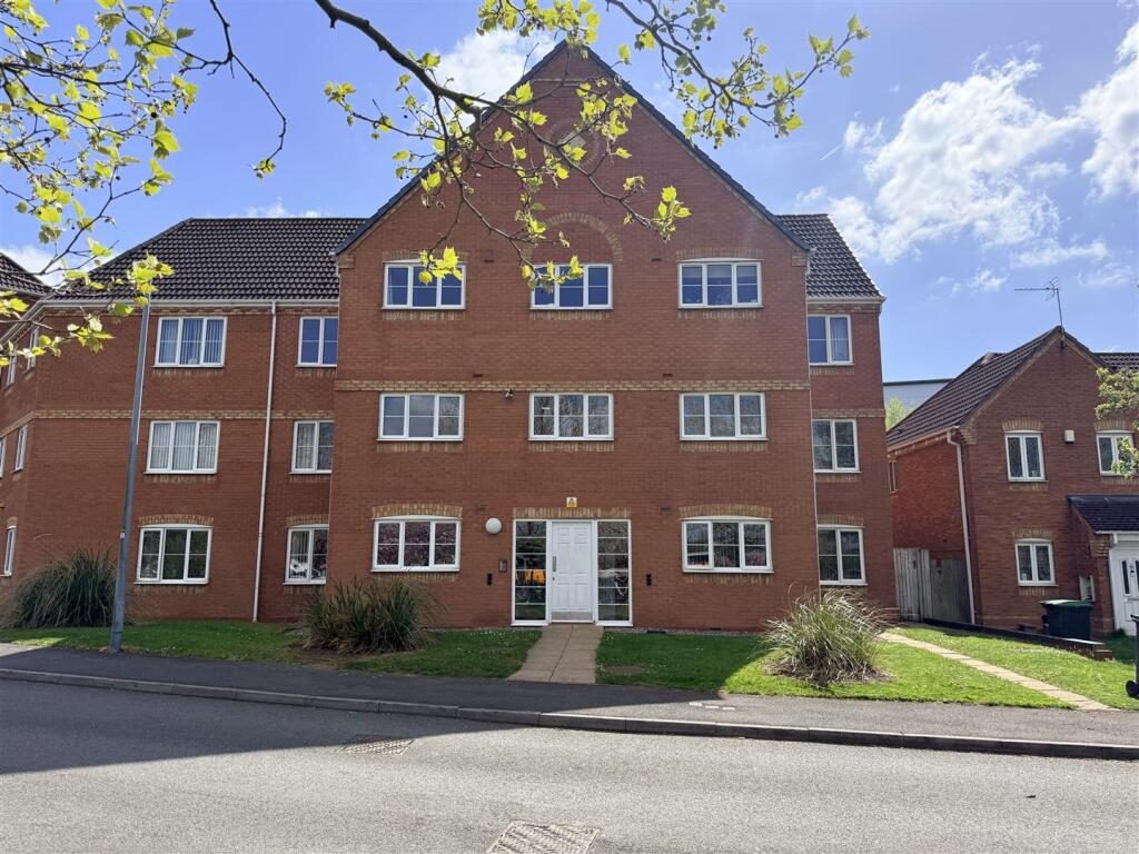 Property main image