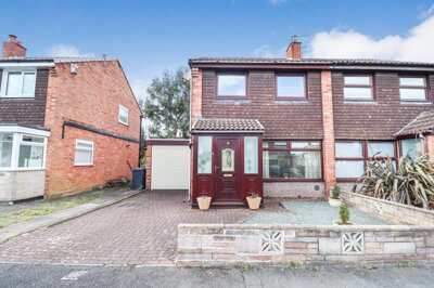 Property on Kintore Drive, WA5 3NP