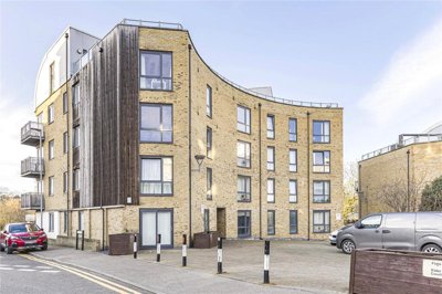 Property on Mead Lane, SG13 7GD