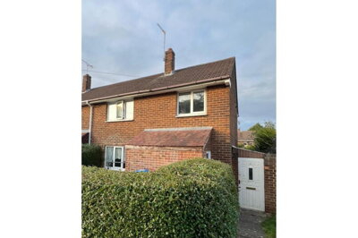 Property on Meredith Close, DE14 2SL