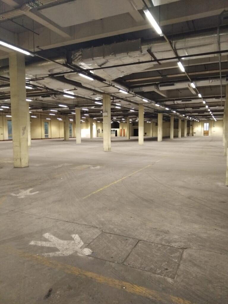 Distribution Warehouse