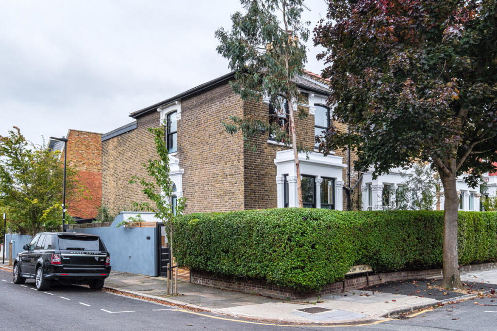 Terraced House