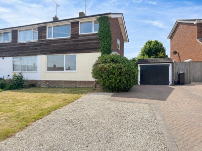 Property on TN12 0LG
