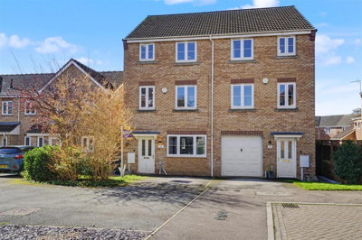 Property on Longfield Avenue, NG8 4JP