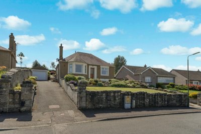 Property on Cadzow Crescent, EH51 9AZ