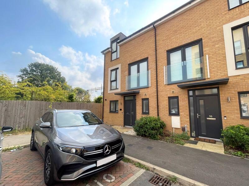 Terraced House