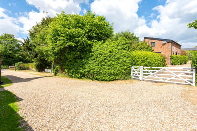 Property on West Street, LU2 8LH