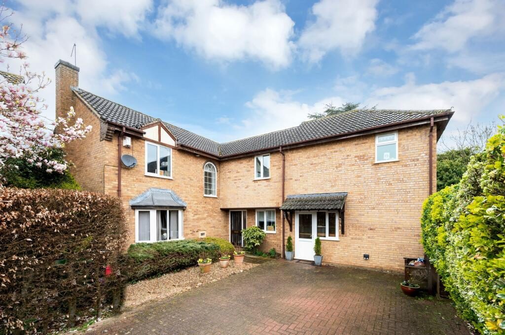 Property main image