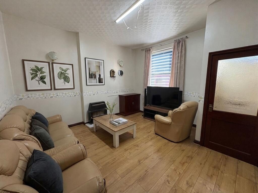 Terraced House