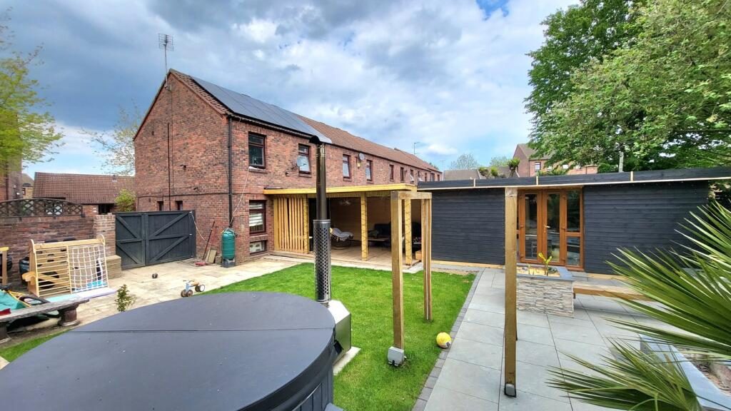 Terraced House