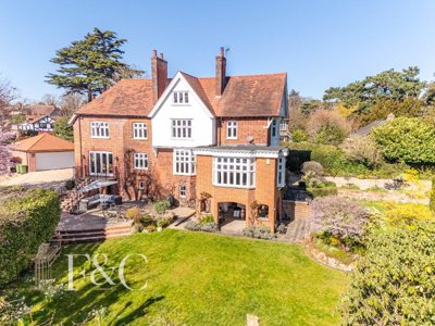 Property on St Catharines Road, EN10 7LD