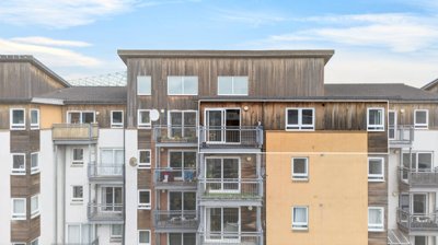 Property on Albion Gardens, EH7 5QL