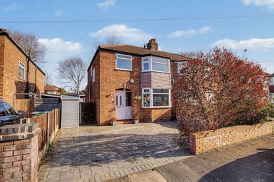 Property on Newlyn Drive, M33 3LH