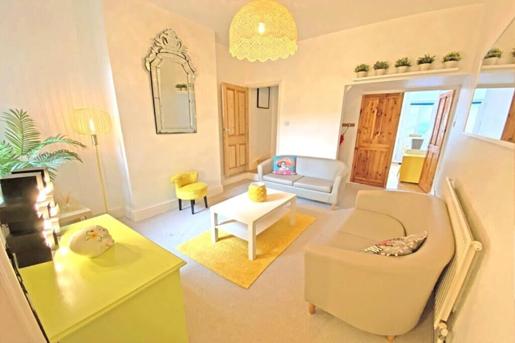 Terraced House
