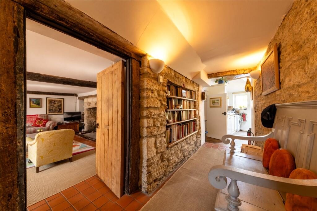 Terraced House